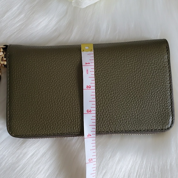 BEAUTIFUL MICHAEL KORS WALLET/WRISTLET - Picture 5 of 7